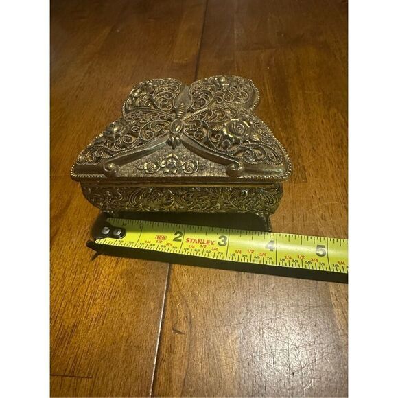 Vintage Butterfly Filligree Metal Music Box Plays Melody of Love Hinged 3.25” - Picture 11 of 13